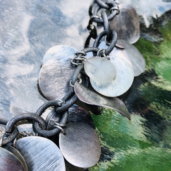 Galvanized Discs & Large Crystal Stones & Chain - Picture 4 of 8